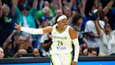 Deadspin | Streaking Mercury face Wings in clash of WNBA's top two scorers