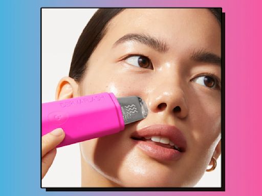 This Pore Cleaning Tool Is the Next Best Thing to Professional Extractions