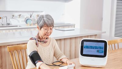 華碩推出家用版HealthHub健康小站，自動透過藍牙同步記錄血壓、血氧、血糖與體脂 - Cool3c