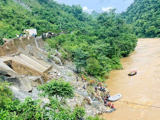 63 missing after Nepal landslide sweeps two buses into river