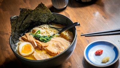 En Mukyu sirven un reconfortante ramen al estilo Yokohama