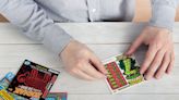 4 consejos dados por un profesor de matemáticas de Florida para ganar en los "raspaditos" de lotería - El Diario NY