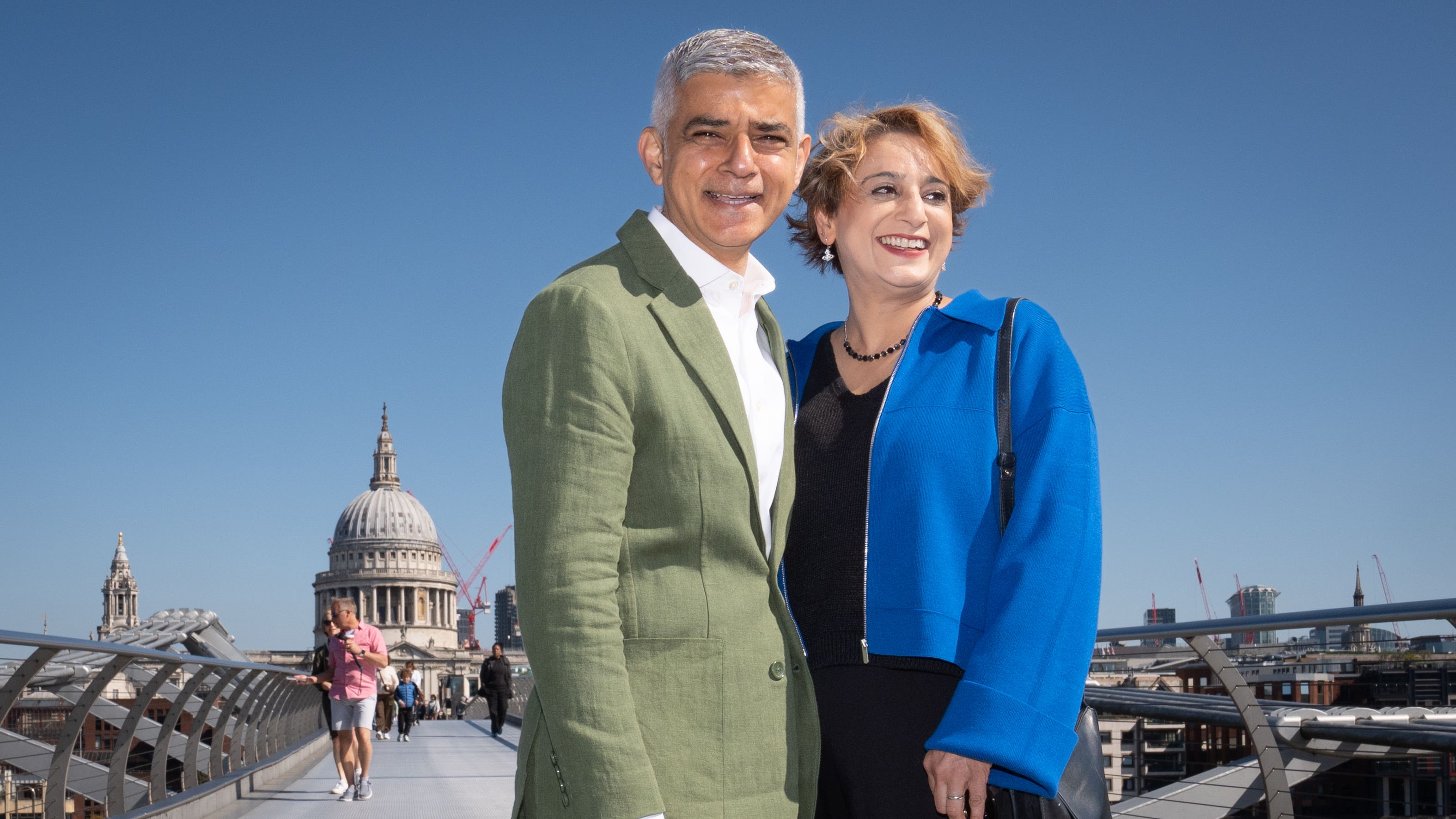 Sadiq Khan sets out stall for young people as he is sworn in as London mayor