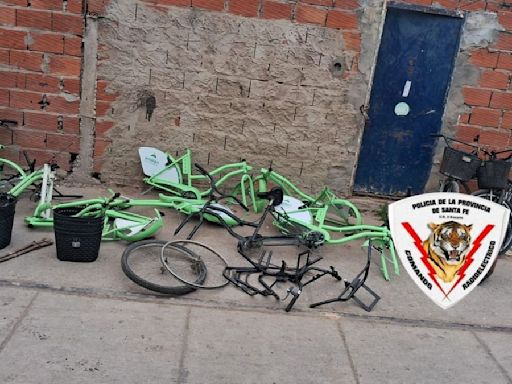 Detuvieron a cuatro mayores y un menor por el robo de bicicletas públicas