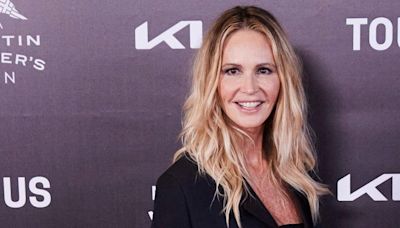 Elle Macpherson Slams Cancer Treatment Critics, Refers Them To Her Memoir