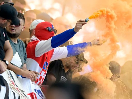 Escándalo con la selección de Serbia tras los violentos cánticos durante Croacia-Albania en la Eurocopa