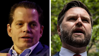Scaramucci labels Vance, Tuberville ‘spineless sycophants’ after senators appear at Trump courthouse