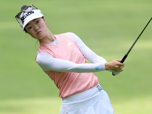 Grace Kim's ace carries her team to share of five-way lead in Dow Championship