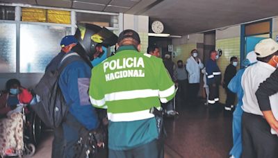 Roban en el hospital EsSalud Yanahuara en Arequipa y dejan sin equipos a pacientes