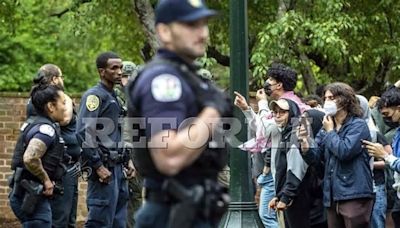 Arrestan a 25 manifestantes en Universidad de Virginia