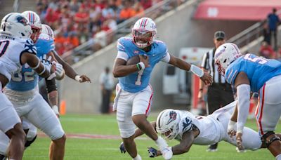 In Face of NFL Resistance, UH Will Add Alternate Blue Uniform for All Sports