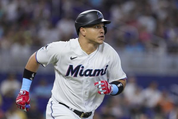 Marlins OF Avisail Garcia (hamstring) lands on IL