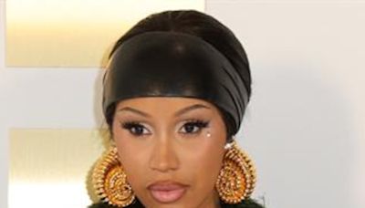 Cardi B Claps Back at Postpartum Plastic Surgery Rumors - E! Online