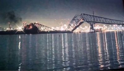 美國巴爾的摩大橋遭貨櫃船撞塌 消防：或達20人落水