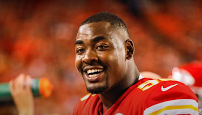 NFL's Chris Jones offers to pay for stolen wings that got school worker 9 years