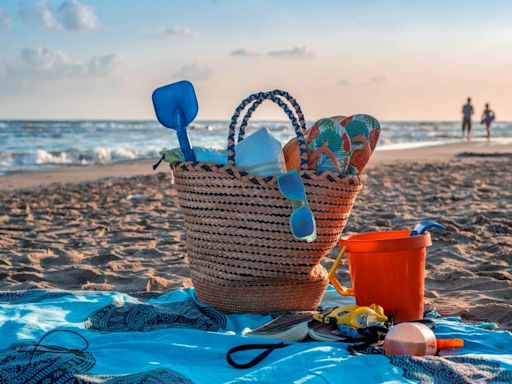 What to Bring to the Beach: The Ultimate Packing List for Families