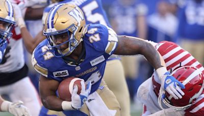 Bombers trim roster by 29, including return specialist Chris Smith