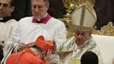 Intrigas vaticanas: pese al megescándalo de corrupción, el Papa invitó al cardenal Becciu al consistorio