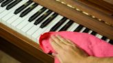 How to clean your piano keys