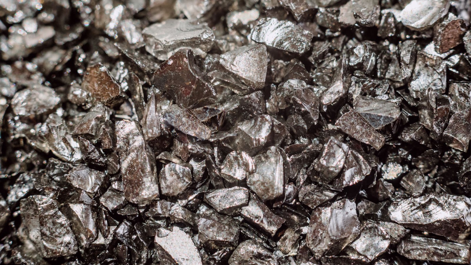 3 Rare Earth Stocks Crucial for Advanced Technologies