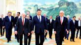 Chinese leader Xi issues a positive message at a meeting with US business leaders as ties improve