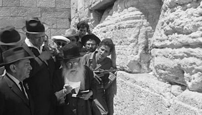 National religious recruits challenge values of IDF once dominated by secular elite