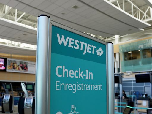 WestJet Airlines maintenance engineers strike before long weekend