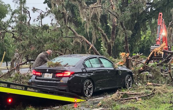 Tallahassee tornado live updates: Schools closed; 60K without power; buildings damaged