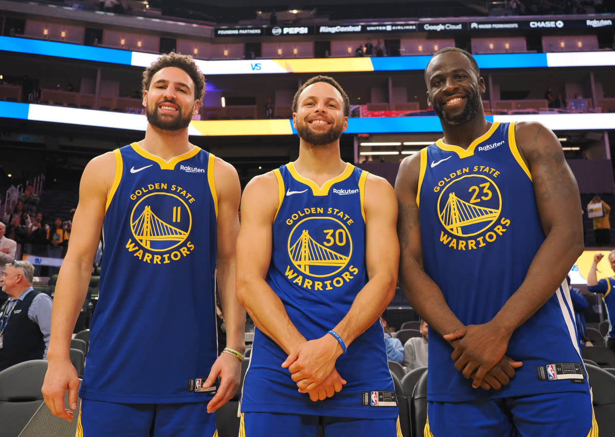 Knicks Superstar Predicts Future for Warriors' Big 3 After 2023-24 Failure