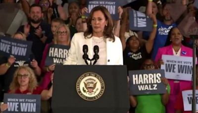 Manifestantes propalestinos interrumpen el discurso de Kamala Harris en un mitin electoral en Michigan