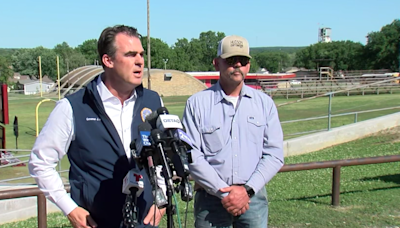 Stitt tours Barnsdall after EF-4 tornado devastates town