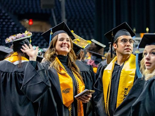 2,400 students to graduate from WSU on Saturday