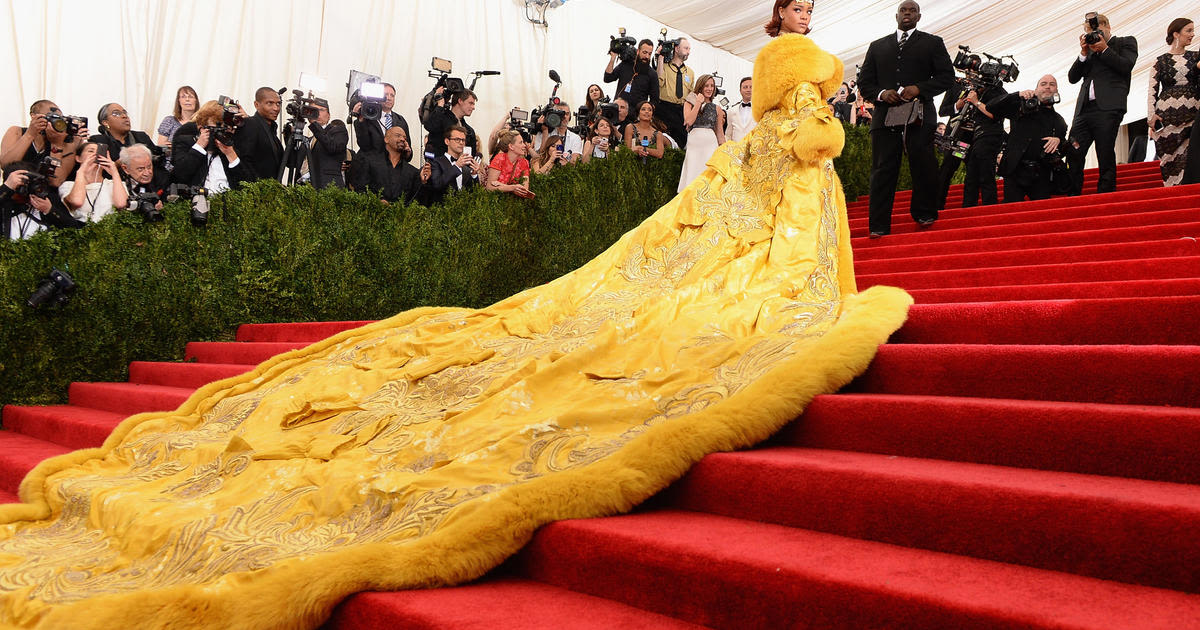 29 iconic Met Gala looks from the best-dressed guests since 1973