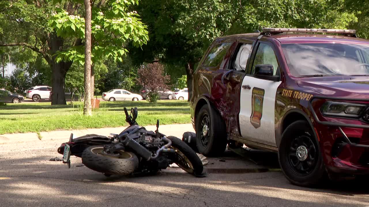 Minneapolis police investigates crash appearing to involve motorcycle, squad car