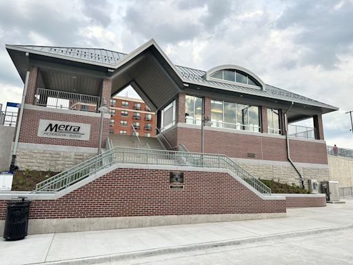 Right on time: New Metra station in Edgewater is a good sign for public transit's future