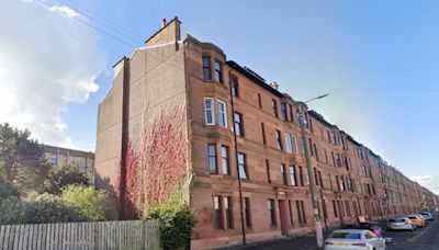 Tenement flat in 'desirable' Glasgow location hits the market for £44,000