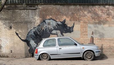 Banksy unveils yet another mystery animal mural