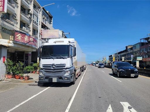 別跟大車靠太近！台中6旬男騎機車擦撞聯結車 捲輪下爆頭亡｜壹蘋新聞網