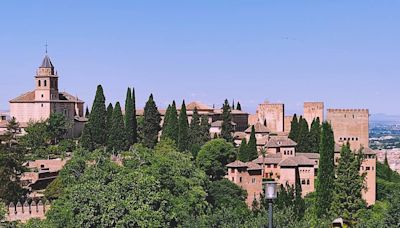 Un paseo por La Alhambra, majestuosa y llena de historia