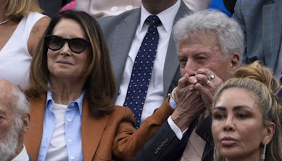 À Wimbledon, Dustin Hoffman et son épouse complices comme au premier jour