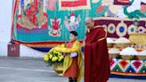 ¡Qué mayor y profesional! Las tablas del príncipe dragón de Bután a sus 8 años