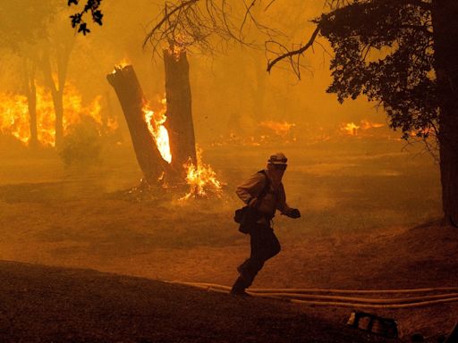 Thompson, California wildfire evacuees allowed to return home as containment soars to 29%