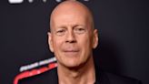 Bruce Willis faz rara aparição nas redes sociais ao lado da neta