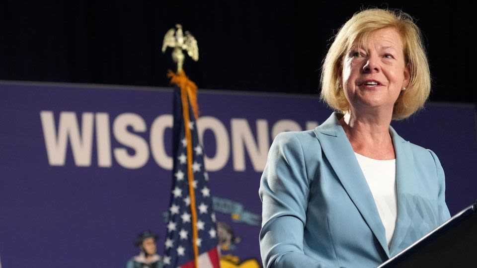 Tammy Baldwin looks to maintain edge over top of the ticket in battleground Wisconsin