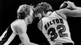 Bill Walton, Hall of Fame player who became a star broadcaster, dies at 71 :: WRALSportsFan.com