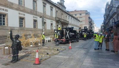 Las primeras luces de la Navidad de Vigo de este año compiten en la calle con la ola de calor