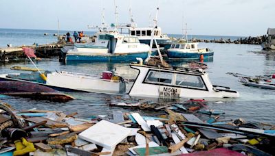 Hurricane Beryl roars toward Jamaica after killing 6