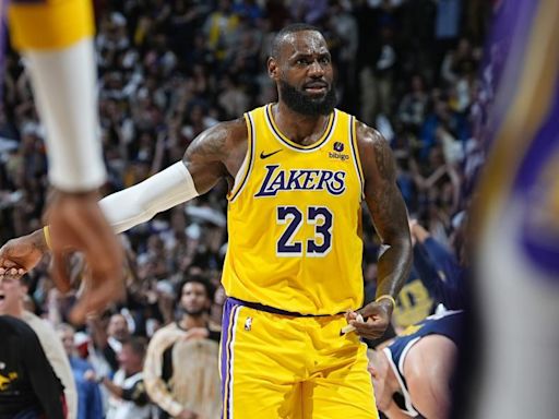 LeBron James vuelve a sembrar dudas sobre su futuro: "No voy a responder a eso"