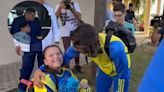 La frase de un niño que sorprendió a Riquelme, el gesto de Cavani y el rol desconocido de Luca Langoni: las perlitas del viaje de Boca