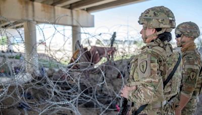 Despliegan militares en río Bravo seco entre Juárez y El Paso